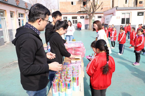 慧算賬愛心公益走進東方紅小學(xué)，積極踐行社會責(zé)任